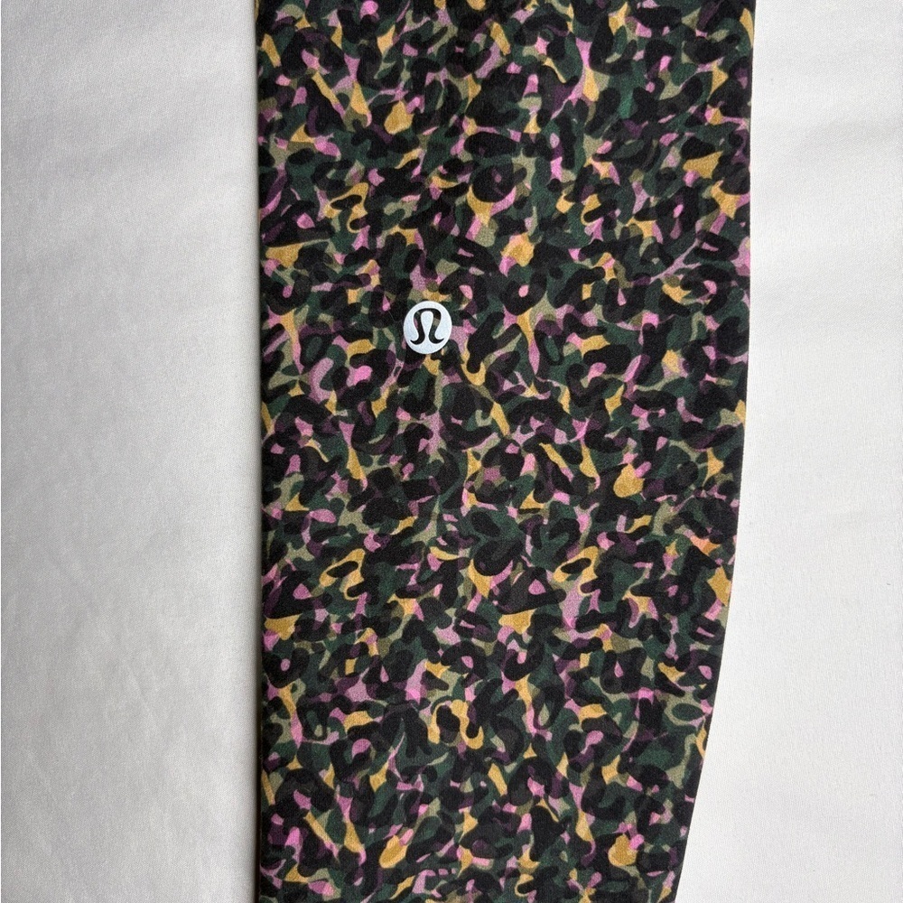 Lululemon Wunder Train High-Rise Tight 28" Fluctuate Micro Pink Multi - Picture 6 of 11